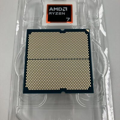 【なんば店】中古  AMD Ryzen 7 9850X3D (AM5/4.7/104M/C8/T16/120W) 188690 