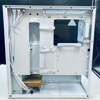 【熊本浜線店】中古  NZXT CC-H52FW-01(H5 FLOW WH E-ATX ｶﾞﾗｽ) 5370001130 