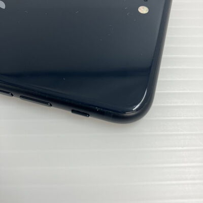 【秋葉原本店】中古  【au版SIMフリー】Apple iPhoneSE 4.7インチ (第3世代) 64GB (ミッドナイト) MMYC3J/A 154842 