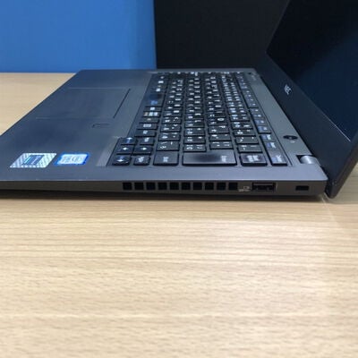 【甲府飯田店】中古  NEC LAVIE Direct PC-GN164ZELG (Intel Core i5 8265U 1.6GHz/8GB/SSD256GB/なし/オンボード/13.3/1920x1080/Wi-Fi/WEBCAM/W11H64) 181917 