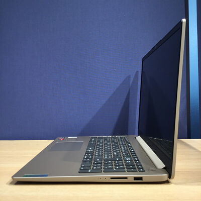 【松山環状枝松店】中古  LenovoideaPad 1 15ALC7(Ryzen7 5700U/8GB/SSD512/なし/オンボード/15.6/1920×1080/W11H) 4560001183 