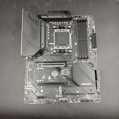 【大須店】中古  MSI MAG B650 TOMAHAWK WIFI (B650 AM5 ATX DDR5) 152770 