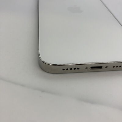 【宇都宮鶴田店】中古  【docomo版SIMフリー】Apple iPhone13 Pro 6.1インチ 256GB シルバー MLUP3J/A 147455 