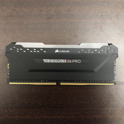 【福山ココローズ店】中古  PC4-21300 8GB デスクトップ用(DDR4-2666) 126165 