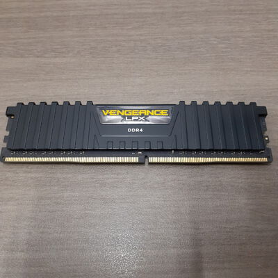 【鹿児島店】中古  PC4-21300 16GB デスクトップ用 135638 