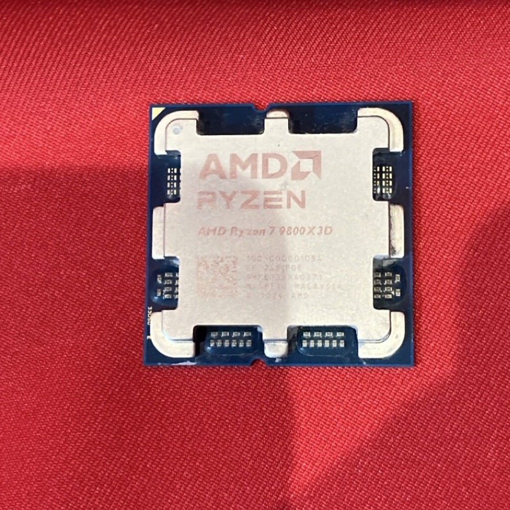 中古 AMD Ryzen 7 9800X3D (AM5/4.7/104M/C8/T16/120W) 172566