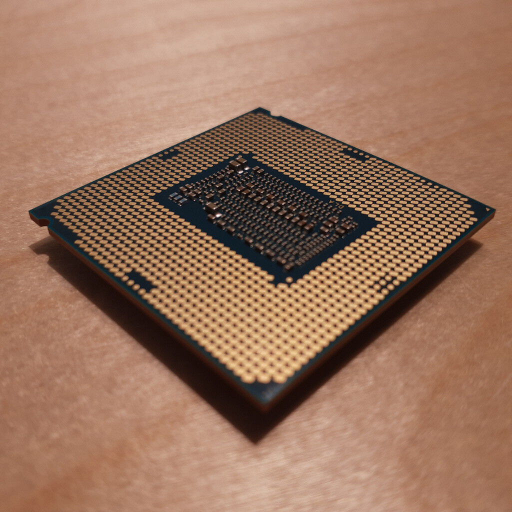 中古 INTEL Core i7 9700K (1151/3.60GHz/12M/C8/T8) 138481 （330879
