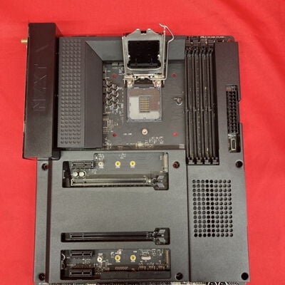 【千葉店】中古  NZXT　N7 Z490 N7-Z49XT-B1 3250006755 