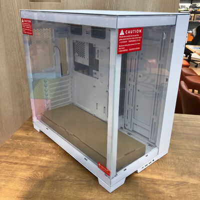 【姫路店】中古  Lian Li O11D EVO RGB WHITE(E-ATX ｶﾞﾗｽ) 4740000604 