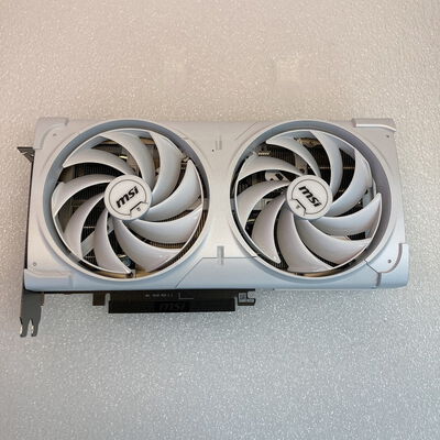 【京都店】中古  MSI GeForce RTX 5070 12G VENTUS 2X OC WHITE (RTX5070 12GB) 3180006578 
