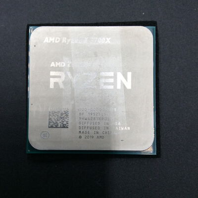 【秋葉原本店】中古  AMD Ryzen 7 3700X (AM4/3.6/36M/C8/T16/65W) 140025 