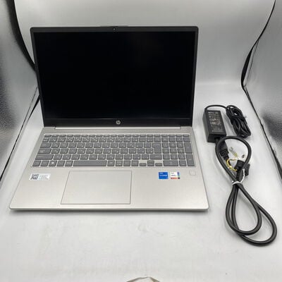 【座間相武台】中古  HP Laptop 15-fd0266TU 4510002659 