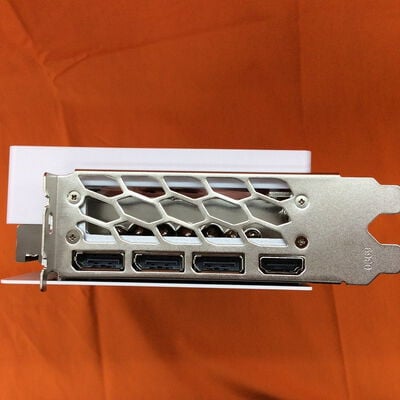 【なんば店】中古  玄人志向 GK-RTX5070Ti-E16GB/WHITE/TP (RTX5070Ti 16GB) 176557 