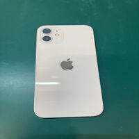 中古  【SIMロック解除済み】【docomo】Apple iPhone12 6.1インチ 128GB (ホワイト) MGHV3J/A 155528 