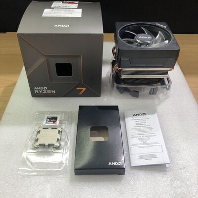【甲府飯田店】中古  AMD Ryzen 7 7700 (AM5/3.8GHz/40M/C8/T16/65W) 4720001601 