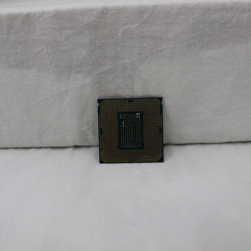 中古 Intel Core i7 9700 (1151/3.00GHz/12M/C8/T8) 140316 （310803