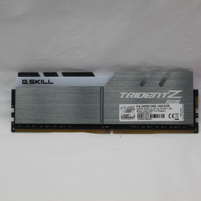 【通販センター】中古  PC4-25600 8GB デスクトップ用(DDR4-3200) 140727 