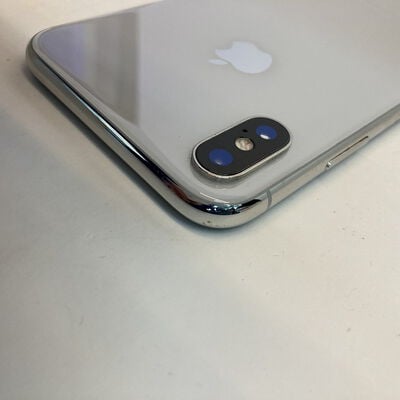 【京都店】中古  【SIMロック解除済み】【UQモバイル】 Apple iPhoneXR 64GB (ホワイト)  MT032J/A 3180006263 