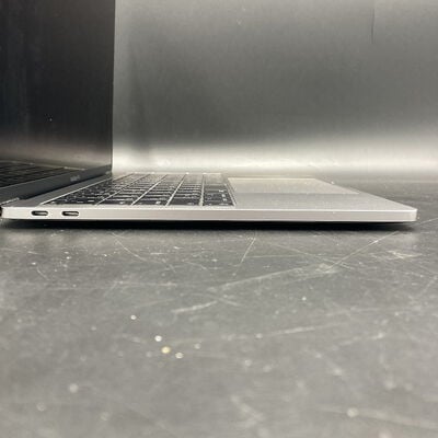 【熊本浜線店】中古  Apple MacBook Pro 13インチ 2017 シルバー Core i5 3.1GHz/8GB/512GB SSD MPXY2J/A 135864 