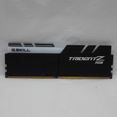 【通販センター】中古  PC4-25600 8GB デスクトップ用(DDR4-3200) 140727 