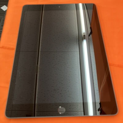 【なんば店】中古  Apple iPad 10.2インチ (第8世代/2020) Wi-Fi 32GB スペースグレイ MYL92J/A 143620【在庫処分!】 