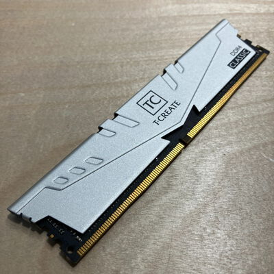 【鹿児島店】中古  PC4-25600 32GB デスクトップ用 143224 