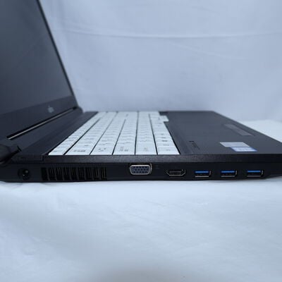 【通販センター】中古  Fujitsu LIFEBOOK A579/A (Core i5-8265U/16GB/オンボード) 202823 