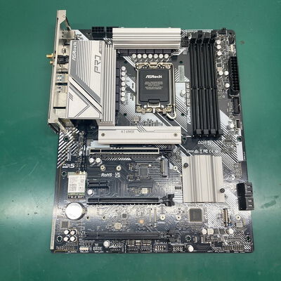 【浦添城間店(沖縄)】中古  ASRock B760 Pro RS WiFi(B760 1700 ATX DDR5) 167287 