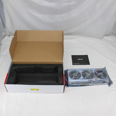 【通販センター】中古  ASRock RX9070XT SL 16G Steel Legend 16GB (RX9070XT 16G) 176937 