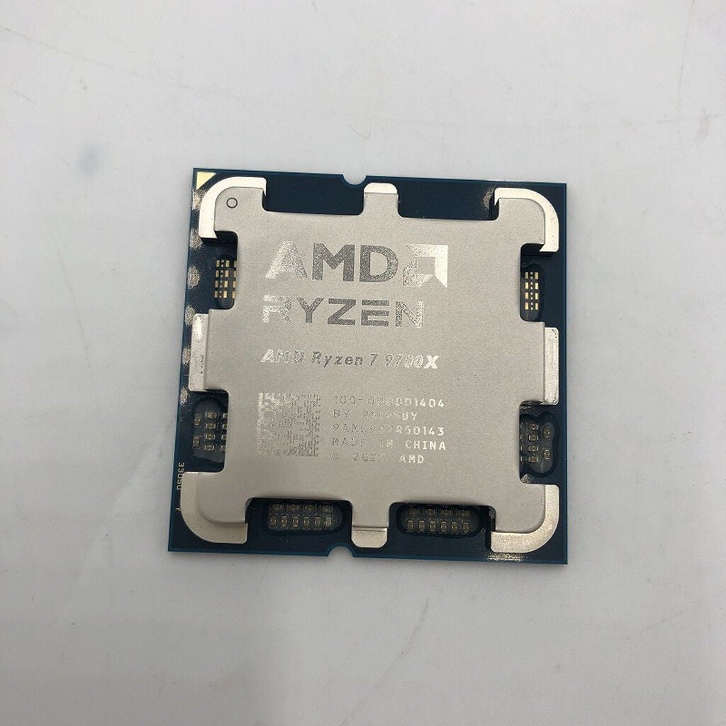 中古 AMD Ryzen 7 9700X (AM5/3.8GHz/40M/C8/T16/65W) 169022 （373782