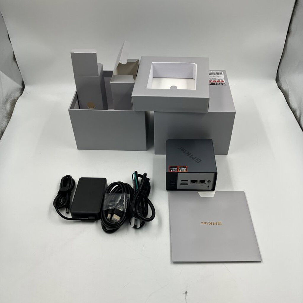 中古 GMKtec NucBox EVO-X1 ( AI 9 HX 370/32GB/NVMe 1TB/WLAN
