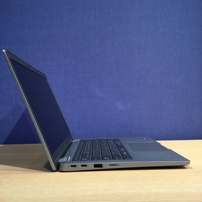 【松山環状枝松店】中古  DELL Latitude 5320 (Intel Core i7 1185G7 3.0GHz/16GB/SSD256GB/-/-/13.3/1920x1080/Wi-Fi/WEBCAM/W11H64) 180537 