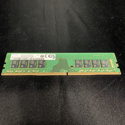 【横浜駅前店】中古  PC4-25600 16GB デスクトップ用(DDR4-3200) 140728 