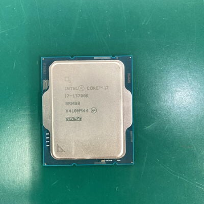 【神戸・三宮店】中古  INTEL Core i7 13700K (1700/3.4G/30M/C16/T24) 152750 
