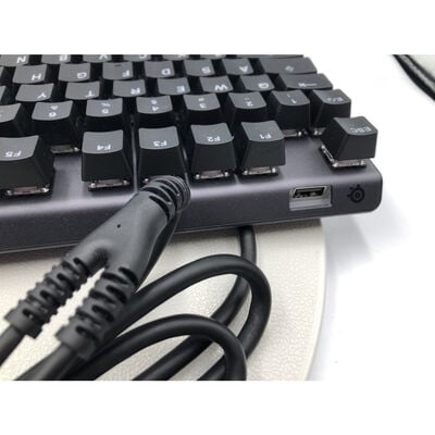 【水戸赤塚店】中古  SteelSeries SteelSeries Apex 7 TKL Red Switch  64649 4680002611 