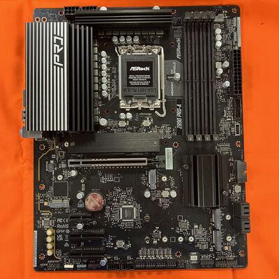 【なんば店】中古  ASRock Z890 Pro-A (Z890 1851 ATX DDR5) 172172 