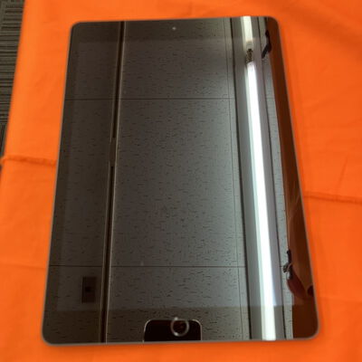 【なんば店】中古  Apple iPad 10.2インチ (第8世代/2020) Wi-Fi 32GB スペースグレイ MYL92J/A 143620【在庫処分!】 