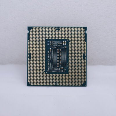 【通販センター】中古  INTEL Core i7 9700K (1151/3.60GHz/12M/C8/T8) 138481 