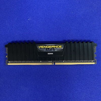 【横浜駅前店】中古  PC4-21300 16GB デスクトップ用 135638 
