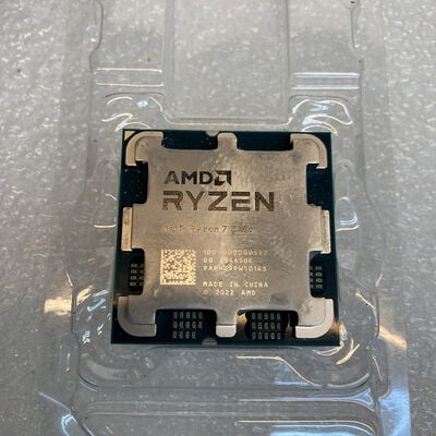 【京都店】中古  AMD Ryzen 7 7700 (AM5/3.8GHz/40M/C8/T16/65W) 1460024624 