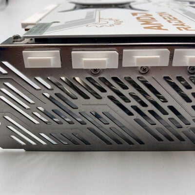 【水戸赤塚店】中古  ASRock RX9070XT TCW 16GO (RX9070XT TaichiWhite OC 16GB) 188988 