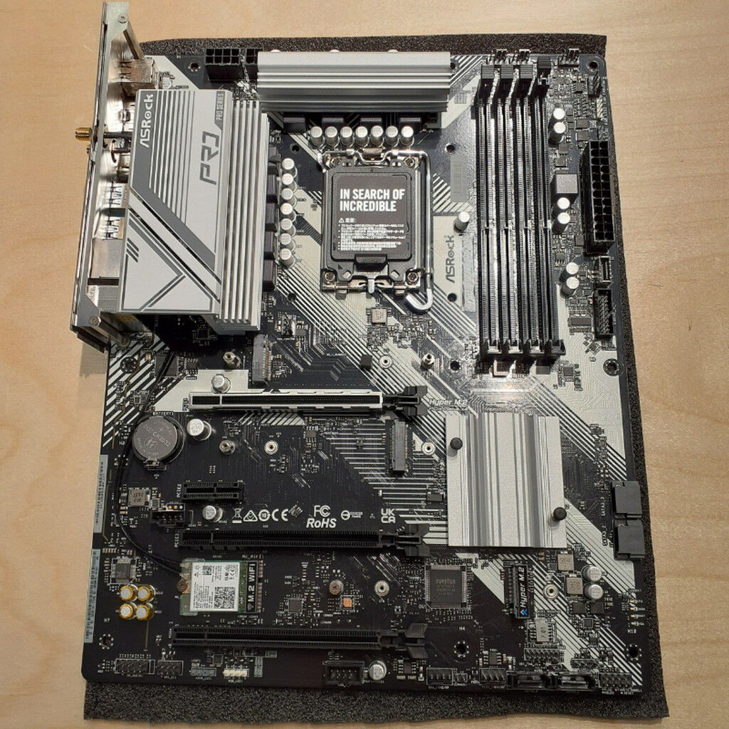 中古 ASRock B760 Pro RS/D4 WiFi (B760 1700 ATX DDR4) 4700000735