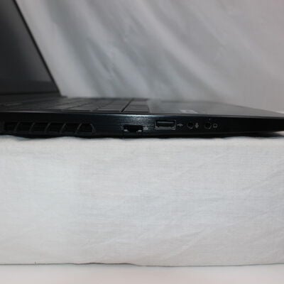 【通販センター】中古  THIRDWAVE GALLERIA GCF1050TGF-E (Intel Core i5 8300H/16GB/SSD1TB+HDD1TB/なし/NVIDIA GeForce GTX 1050 Ti/15.6/1920x1080/Wi-Fi/W11H64 MAR) 185891【7/2値下げ!】 