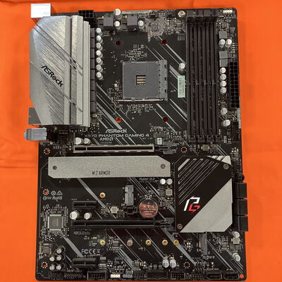 【なんば店】中古  ASRock X570 Phantom Gaming 4 (X570 AM4 ATX DDR4) 140055 