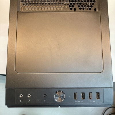 【京都店】中古  自作PC(i7 13700KF/32GB/SSD512GB/RX9070) 3180006255 