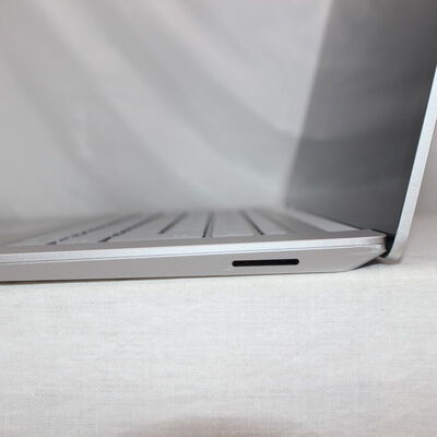 【通販センター】中古  Microsoft Surface Laptop 3(AMD Ryzen 5 Microsoft Surface Edition/8GB DDR4 (PC4)/SSD256GB/なし/AMD Radeon Vega 9 Graphics 2GB/15/2496x1664/Wi-Fi/W11H64 MAR) 199707 
