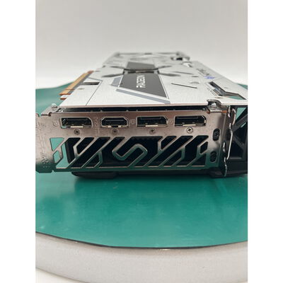 【秋葉原本店】中古  SAPPHIRE_NITROプラス_RX6700XT_12GB 3410012627 
