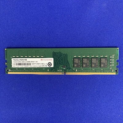 【横浜駅前店】中古  PC4-19200 16GB デスクトップ用(DDR4-2400) 135639 