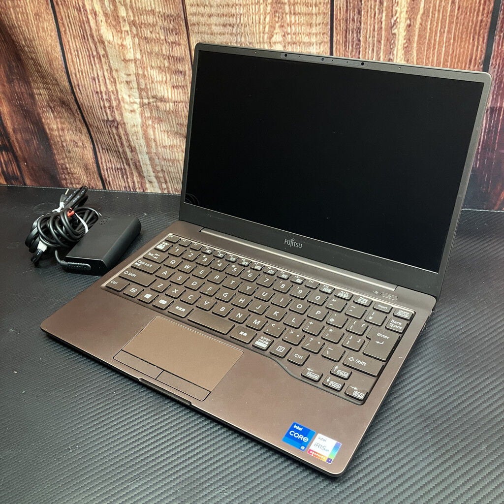 中古 FUJITSU FMV LIFEBOOK CH75/E3(i5-1135G7/8GB/256GB/オンボード