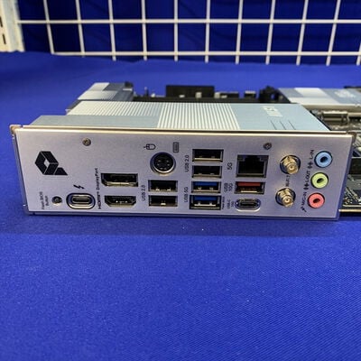 【横浜駅前店】中古  MSI PRO Z890-P WIFI (Z890 1851 ATX DDR5) 172191 